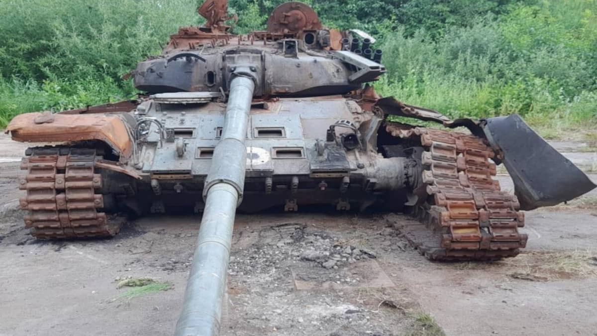 Подбитый российский танк выставят на всеобщее обозрение в Хельсинки